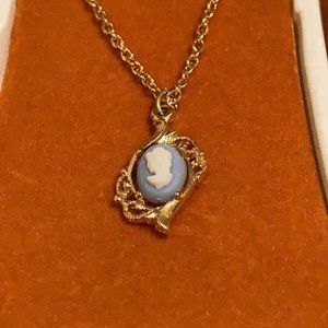 NIB tiny  cameo in gold tone necklace